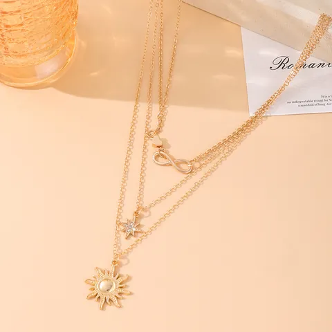 French Minimalist Gold Layered Necklace For Women Alloy Rhinestone Sun Star Heart Infinity Symbol Pendant Multilayer Clavicle Chain Jewelry