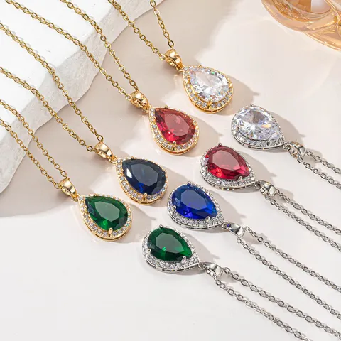 Elegante Wassertropfen Anhänger Halskette Kupfer Zirkonia Eingelegt Birnenform Halo Kristall Halskette Gold Silber Schmuck Geschenk
