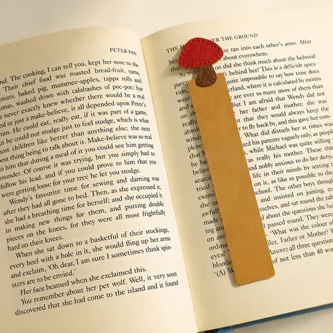 Handmade Mushroom Shape PU Leather Bookmark Cute Cartoon Page Marker Reading Accessories For Book Lovers Students Stationery Gift