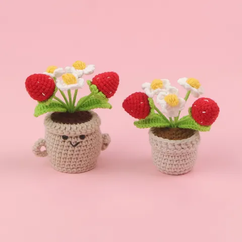 Handmade Crochet Strawberry Potted Plant Yarn Knitted Mini Artificial Flower Desktop Decoration Creative Gift For Home Office Women