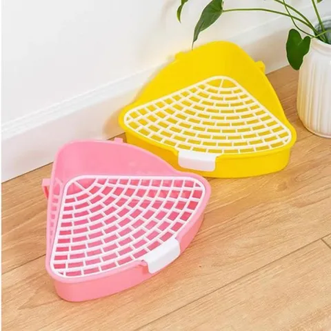 Lettiera Triangolare per Conigli Toilette Angolare per Porcellini d'India Cincillà Vassoio in Plastica con Rete Fissa Trainer Angolare
