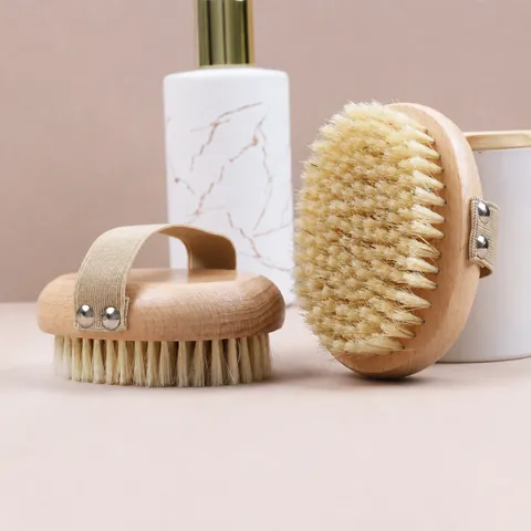 Cepillo de Baño de Cerdas de Jabalí Natural Cepillo Corporal de Madera de Haya para Exfoliación con Correa de Algodón