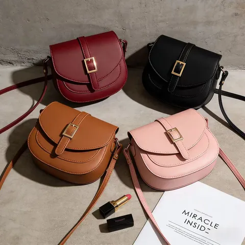 Minimalist PU Leather Saddle Crossbody Bag for Women Solid Color Adjustable Shoulder Strap Commuter Fashion Messenger Bag