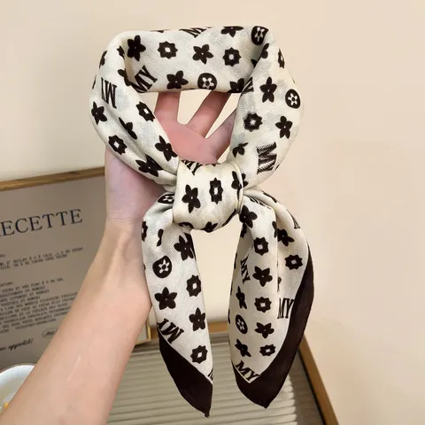 Vintage Paisley Bedrukte Vierkante Sjaal Voor Vrouwen Mode Satijn Zijdeachtige Halssjaal Kantoor Stijl Retro Haarband Tas Accessoire