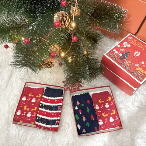 Luxe Kerst Sokken Cadeaubon Set Katoen Feestelijk Rendier Sneeuwpop Kerstman Patronen Kuitlengte Feestdagen Cadeau Sokken