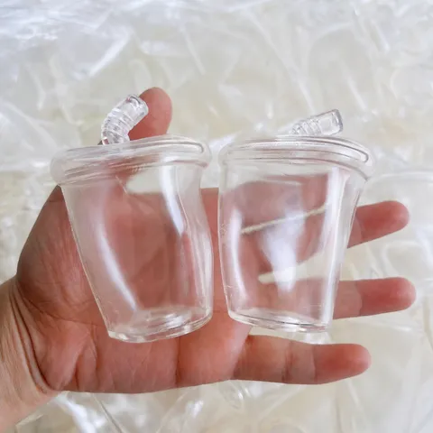 Peau de Balle Creuse en Forme de Bouteille de Boisson à Paille Transparente Matériau en Colle Souple TPR pour Slime DIY Jouet Squishy Anti-Stress