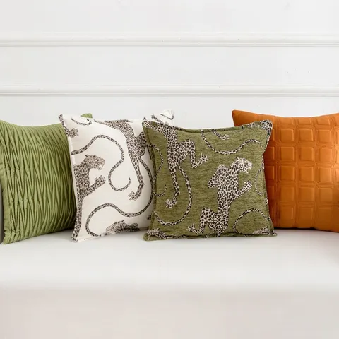 Nordic Leopard Jacquard Chenille Cushion Cover Modern Minimalist Decorative Sofa Pillowcase Quilted Geometric Throw Pillow Cover Living Room Decor