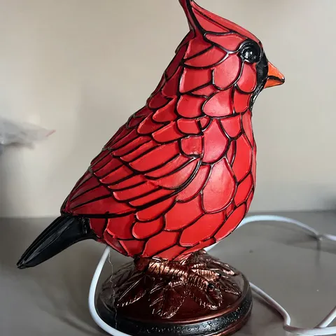 Vintage Cardinal Stained Glass Style Resin Table Lamp Red Bird Decorative Desk Light For Christmas Home Office Decor