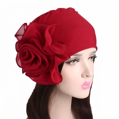 Élégant Bonnet Turban pour Femmes Enveloppe de Tête en Polyester Élastique Spandex Avec Grande Décoration Florale Latérale Bonnet de Chimio