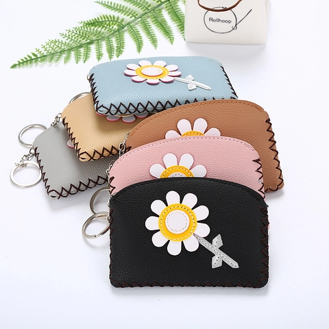 Cute Daisy Flower Coin Purse Women PU Leather Mini Wallet With Keychain Ring Zipper Closure Fresh Style