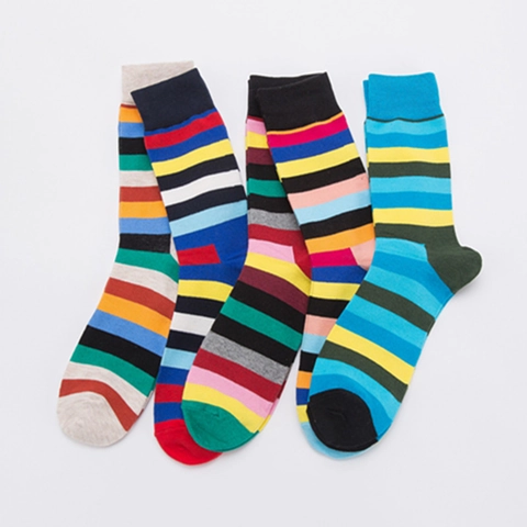 Bunte Gestreifte Crew Socken Baumwollmischung Atmungsaktiv Schweißabsorbierend Casual Streetwear Trendy Wadenhoch Unisex