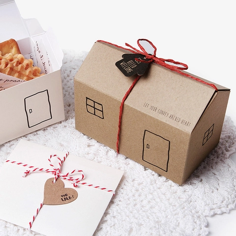 Scatola Regalo in Carta Creativa a Forma di Casa Per Biscotti Caramelle Gioielli Con Corda e Cartellino Per Matrimonio