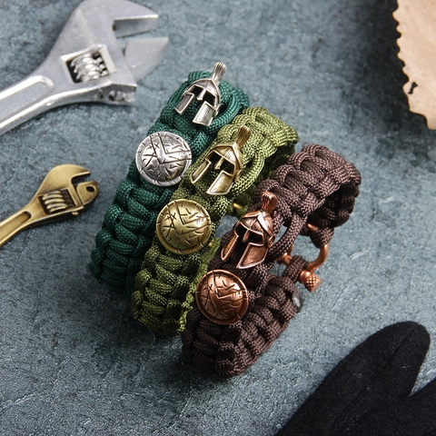 Pulsera De Paracord Trenzado Con Casco Espartano Escudo Accesorios De Cobre Cierre Grillete U Militar Hombre