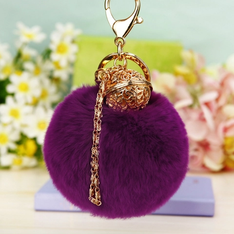Süßer Plüschball Palastglocke Schlüsselanhänger Für Damen Kunstpelz Pom Pom Taschenanhänger Goldene Hohle Metallglocke Auto Schlüsselring Mode