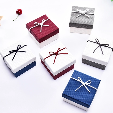 Boîte Cadeau À Bijoux Carrée Papier Carton Texture Tissée Avec Ruban À Nœud Et Coussin En Velours Pour Montre Bracelet