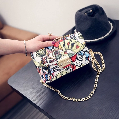 Borsa A Tracolla Con Stampa Poker Graffiti Pelle PU Catena Dorata Borsa A Spalla Da Donna Motivo Cuore Novità