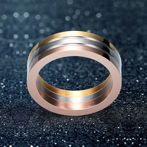 Bague Tricolore en Acier Inoxydable Minimaliste pour Hommes Femmes Bijoux de Mode Brossé Poli Or Argent Rose Gold