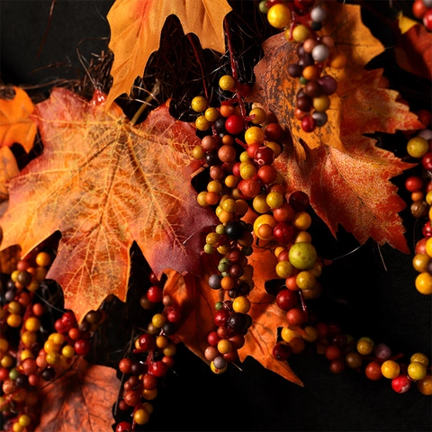 Artificial Fall Wreath Maple Leaves Berries Rattan Base Front Door Thanksgiving Harvest Halloween Decoration