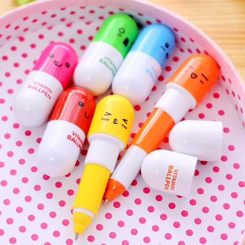 Creative Capsule Shaped Telescopic Ballpoint Pens Plastic Mini Novelty Retractable Vitamin Pen Cartoon Face Expression