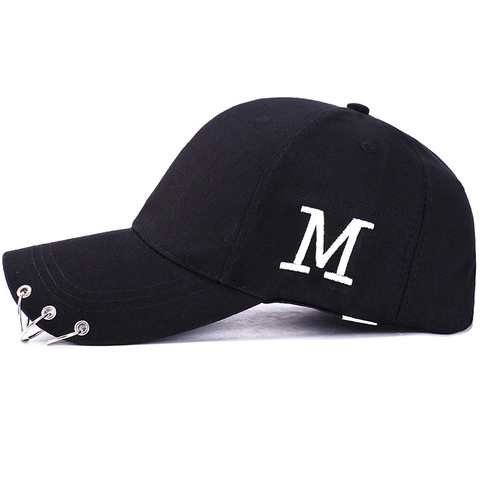Berretto Da Baseball 100% Cotone Ricamo Lettera M Anelli Di Metallo Streetwear Punk Cappello Da Sole Regolabile Per Uomini Donne