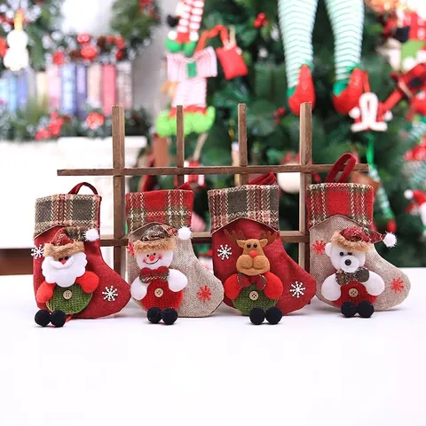Mini Calcetines de Navidad Cuadros Arpillera Ornamento Colgante Con Piernas Colgantes Dibujos Animados Papá Noel Muñeco de Nieve Reno