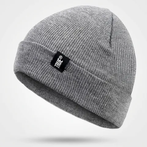 Unisex Winter Warm Acrylic Knit Beanie Slouchy Cuff Skull Cap With Woven Label Patch Solid Color Soft Outdoor Skiing Hat