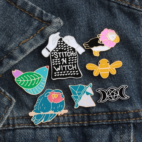 Spille Smaltate Kawaii Spille In Lega Simpatico Animale Uccello Ape Distintivi Mistici Decorazione Per Vestiti E Zaini