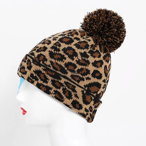 Fashion Leopard Print Knitted Beanie With Large Pom Pom Warm Winter Knit Hat For Women Soft Yarn Crochet Outdoor Beanie