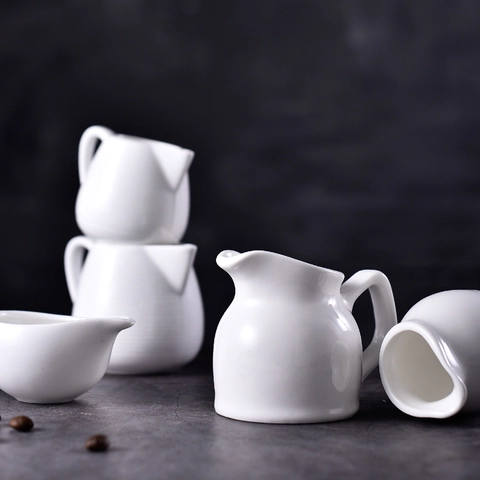Bricco Per Crema In Ceramica Brocca Per Latte In Porcellana Bianca Piccola Salsiera Con Manico Resistente Al Calore Per Caffè Moderno Minimalista