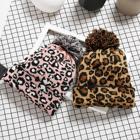 Fashion Leopard Print Knitted Beanie With Large Pom Pom Warm Winter Knit Hat For Women Soft Yarn Crochet Outdoor Beanie