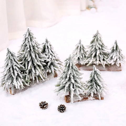 Mini Weihnachtsbaum Beschneit Geflockt PVC Mit Holzsockel Desktop Tischdeko Winterszene Festliches Ornament