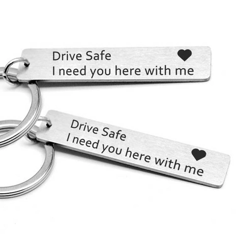 Portachiavi Drive Safe I Need You Here With Me Cuore Inciso Anello In Acciaio Inossidabile Spazzolato Regalo Minimalista