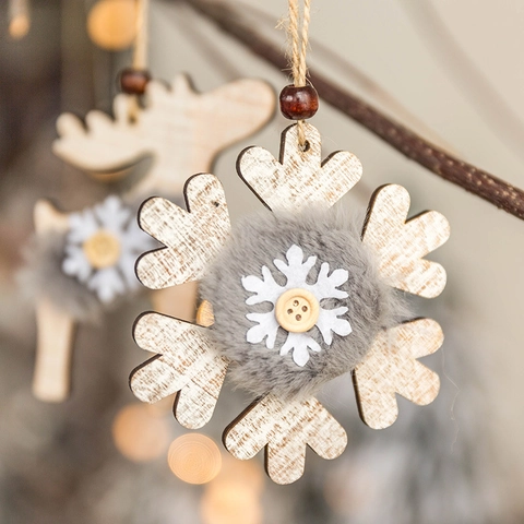 Christmas Wooden Hanging Ornaments Plush Faux Fur Snowflake Reindeer Heart Tree Shape For Holiday Decor Nordic Style