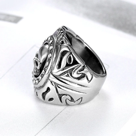 Herren Totenkopf Ring Edelstahl Personalisiert Gothic Punk Schmuck Mit Weißem Strass Inlay Für Lässige Partys