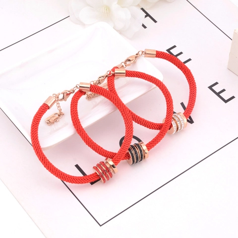 Bracciale In Corda Intrecciata Rossa Acciaio Inossidabile Oro Rosa Ciondolo Circolare Con Zirconi Chiusura Regolabile