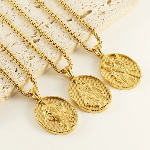 Virgin Mary Pendant Necklace 18K Gold Plated Stainless Steel Religious Oval Medal Hip Hop Jewelry For Men Women