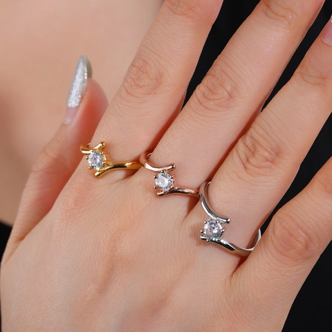 Titanium Stalen Zirkonia Ring Voor Vrouwen Klauwzetting Kruis Curve Bypass Ontwerp Luxe Mode Sieraden Cadeau