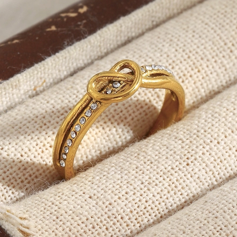 Stainless Steel Heart Knot Ring 18K Gold Plated Rhinestone Cubic Zirconia Niche Fashion Jewelry For Women