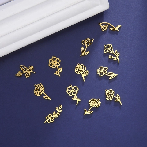 Birth Month Flower Pendant Necklace 18K Gold Plated 304 Stainless Steel Minimalist Hollow Floral Jewelry For Women
