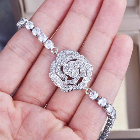 Hohlrose Blumen Schmuckset Halskette Ohrringe Armband Offener Ring Kupfer Zirkonia Silberner Ohrstecker Elegant