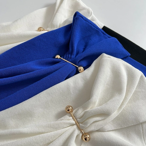 Haut En Tricot À Épaules Dénudées Pour Femmes Pull À Manches Longues À Côtes Avec Décoration D'épingle En Métal Coupe Ajustée