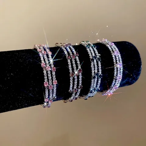 Drei Reihiger Zirkonia Gewickelter Offener Armreif Kupfer Straß Luxus Glänzend Verstellbares Manschettenarmband Für Damen Eleganter Schmuck