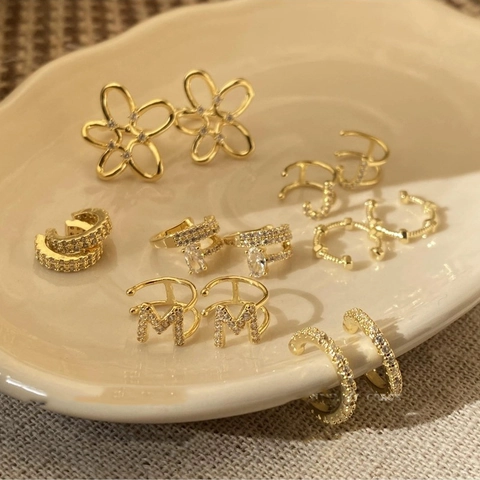 Elegantes Clips de Oreja con Lazo Circonia y Perla Artificial Chapado en Oro y Plata sin Agujeros Joyería para Mujer
