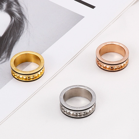 Stainless Steel Ring Roman Numerals Pyramid Studs Rivets Design Fashion Jewelry For Women 18k Gold Plated Wide Band