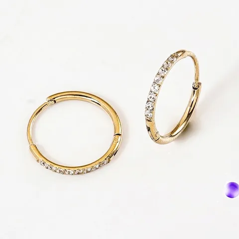 Pendientes De Aro Grabados De Acero Inoxidable Con Circonita Cúbica Bisagra Huggie Clicker Joyería Minimalista Mujer