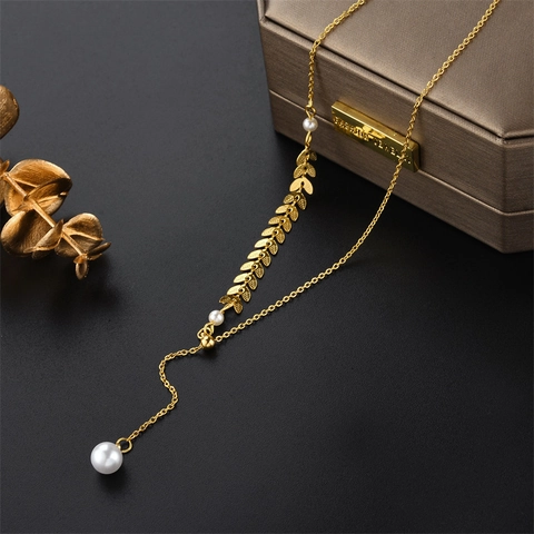 Collana con Pendente a Spiga di Grano Asimmetrica in Acciaio al Titanio Oro con Perla Artificiale Gioielli da Donna