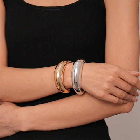 Brazalete De Aleación Minimalista Irregular Rayado Retorcido Ondulado Abierto Ajustable Metálico Atrevido Elegante Para Mujer