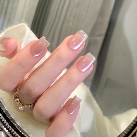 Cat Eye Press On Nails Nude Pink French Tip Künstliche Perle Aurora Glänzend ABS Kunststoff Quadratisch Oval Falsche Nägel