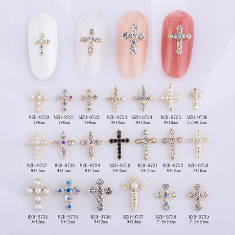 Ciondoli per Unghie a Croce in Lega Vintage Strass Perla Lusso Gotico Metallo Decorazioni per Unghie per Gioielli Manicure Fai-da-Te