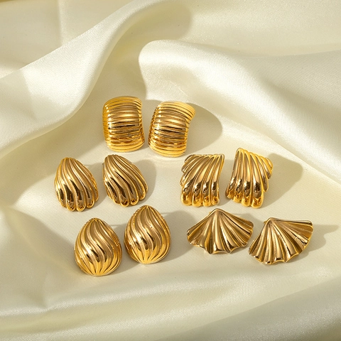 Vintage 18K Gold Plated Stainless Steel Geometric Earrings Striped Shell Texture Stud Earrings For Women Jewelry Gift